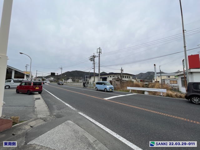 貸土地 兵庫県高砂市 国道２号線沿いの貸土地物件　資材、機材置場 ・車両駐車場にいかがですか！