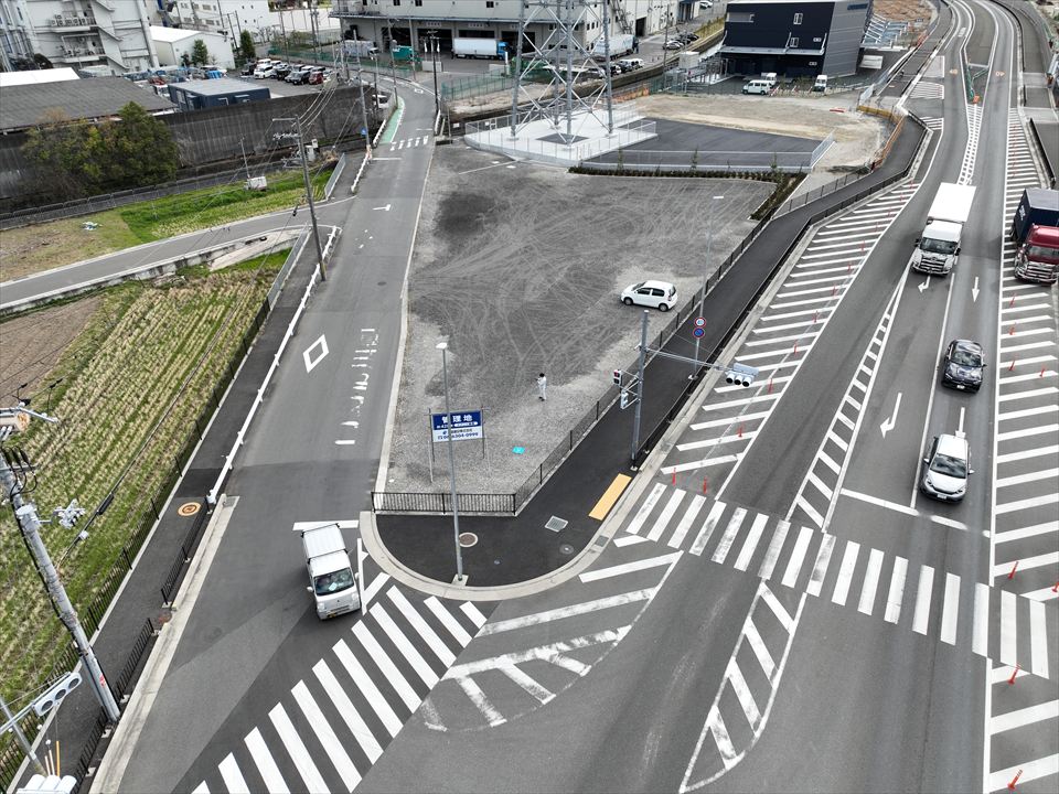 準工業地域にある427坪貸土地！事業定期借地契約可！大通り沿いで視認性も良好です◎