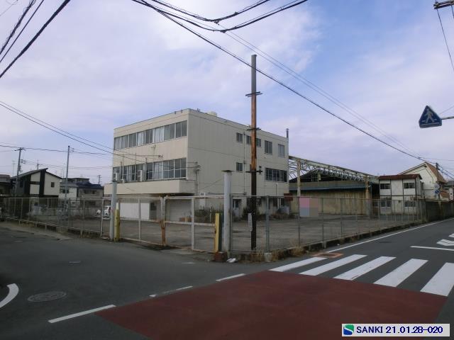 駐車スペース付 駅近 平家建