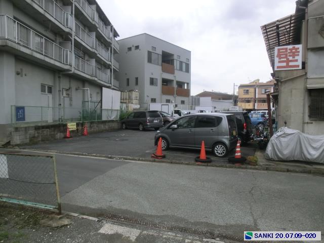 更地 駐車スペース付