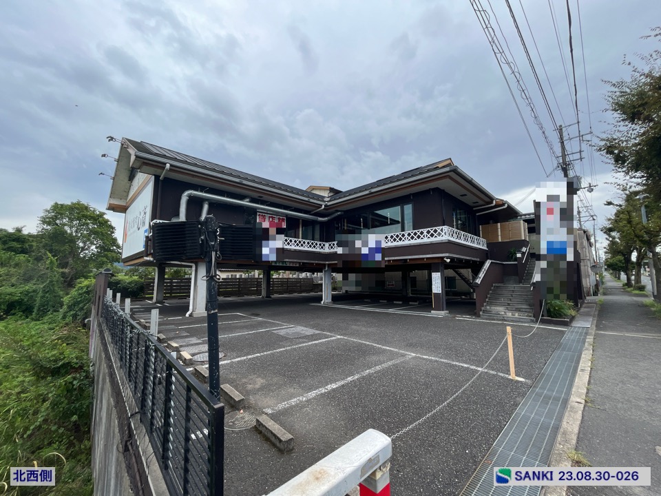 ロードサイド 駐車スペース付 駅近